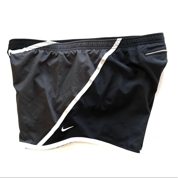 Nike shorts - Picture 5 of 6
